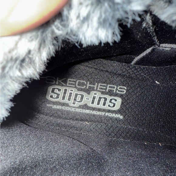 Skechers Women's Size 11 Black Ankle Bootie Slip-Ins Faux Fur Lined NEW - Picture 6 of 6